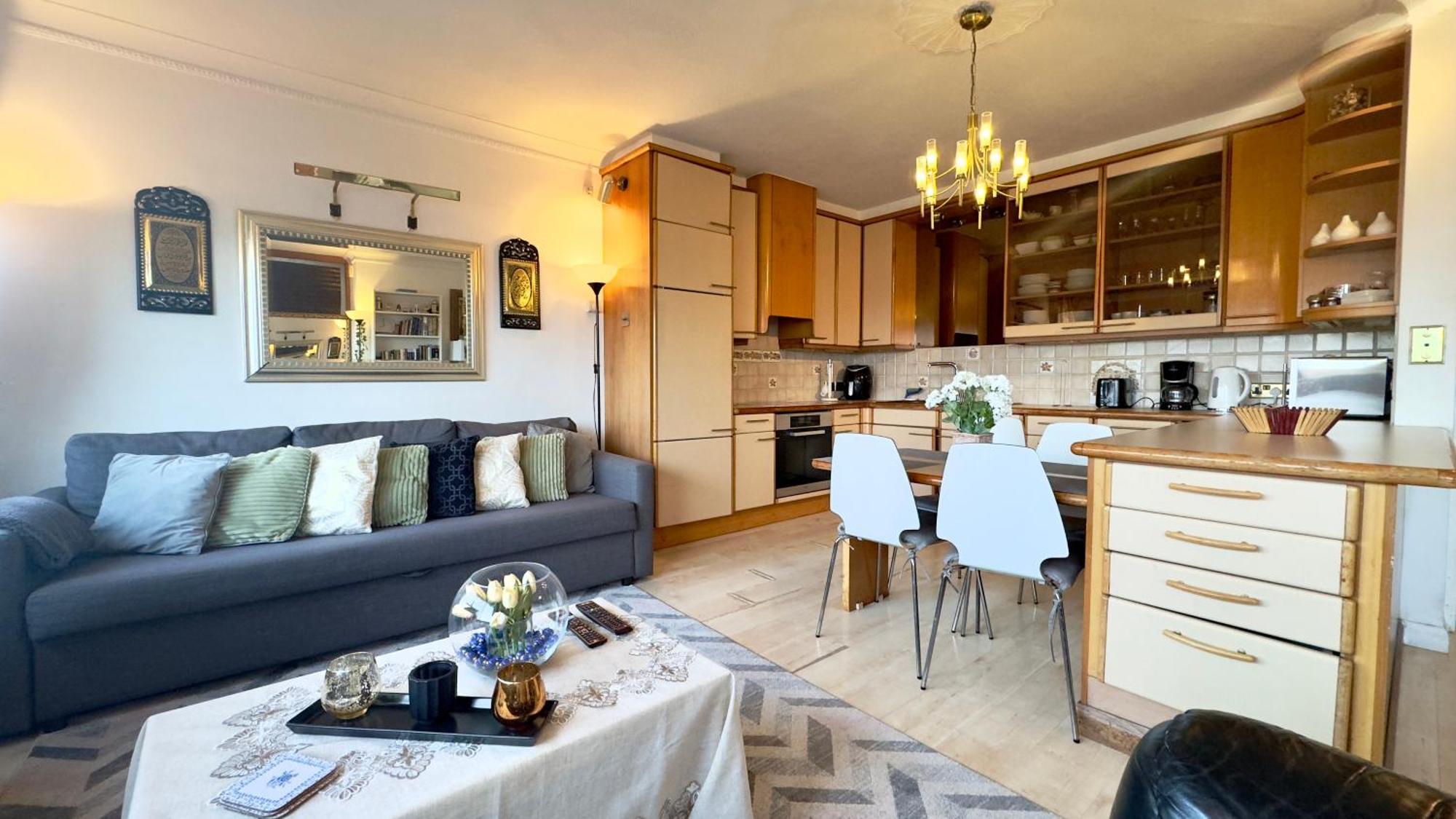 Appartamento 62 Regents Park By Aljoori *